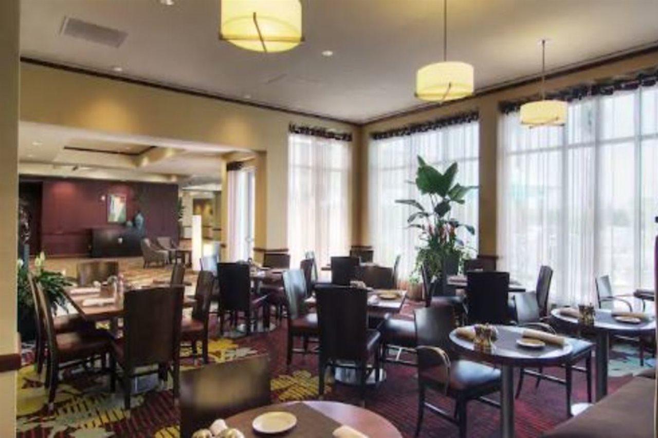 Hilton Garden Inn Houston-Пеарленд Екстер'єр фото