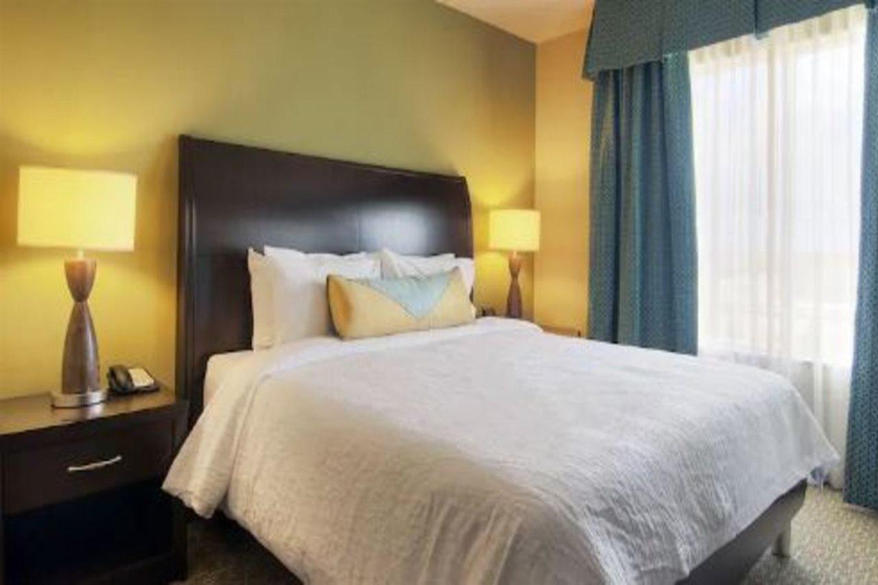 Hilton Garden Inn Houston-Пеарленд Екстер'єр фото