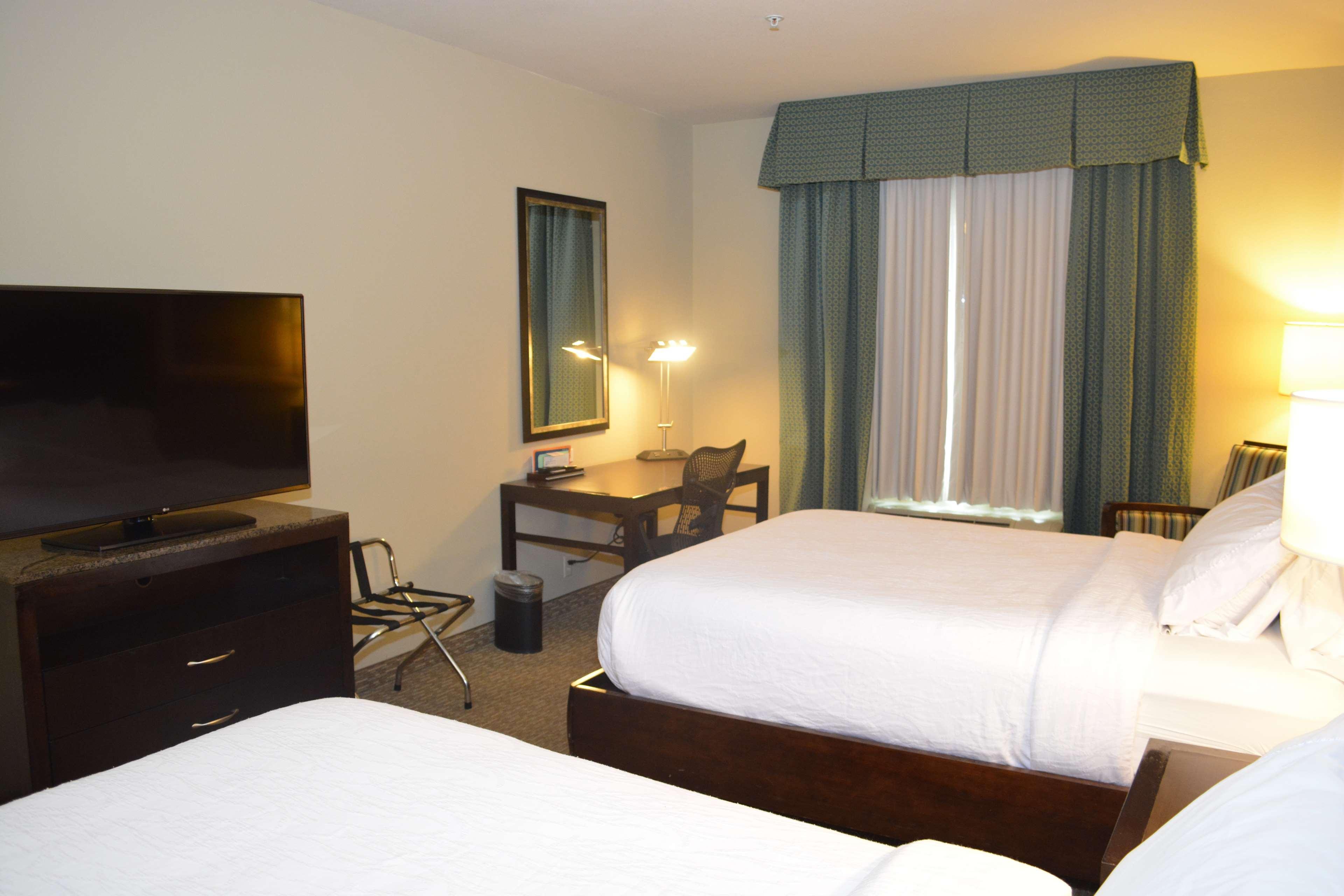 Hilton Garden Inn Houston-Пеарленд Екстер'єр фото