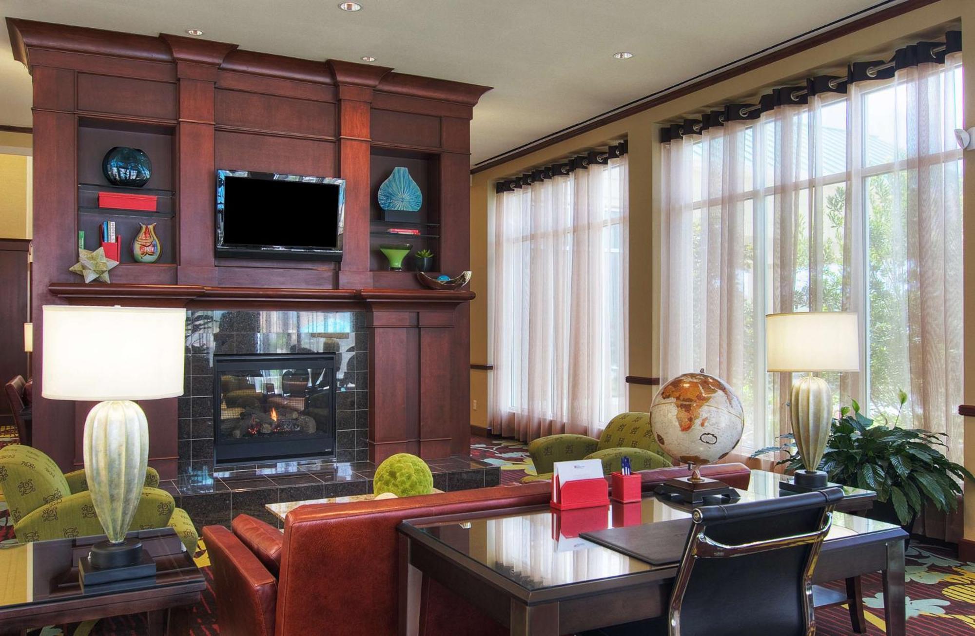 Hilton Garden Inn Houston-Пеарленд Екстер'єр фото